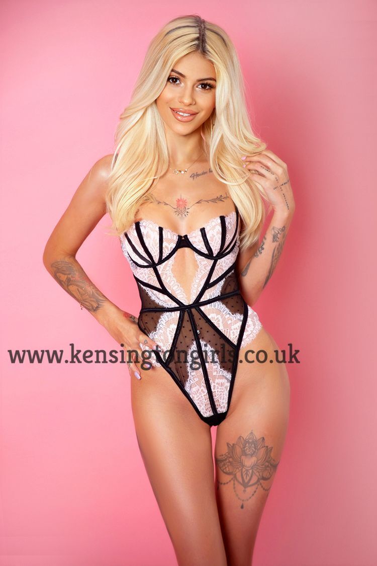 Brenda - Photo 18