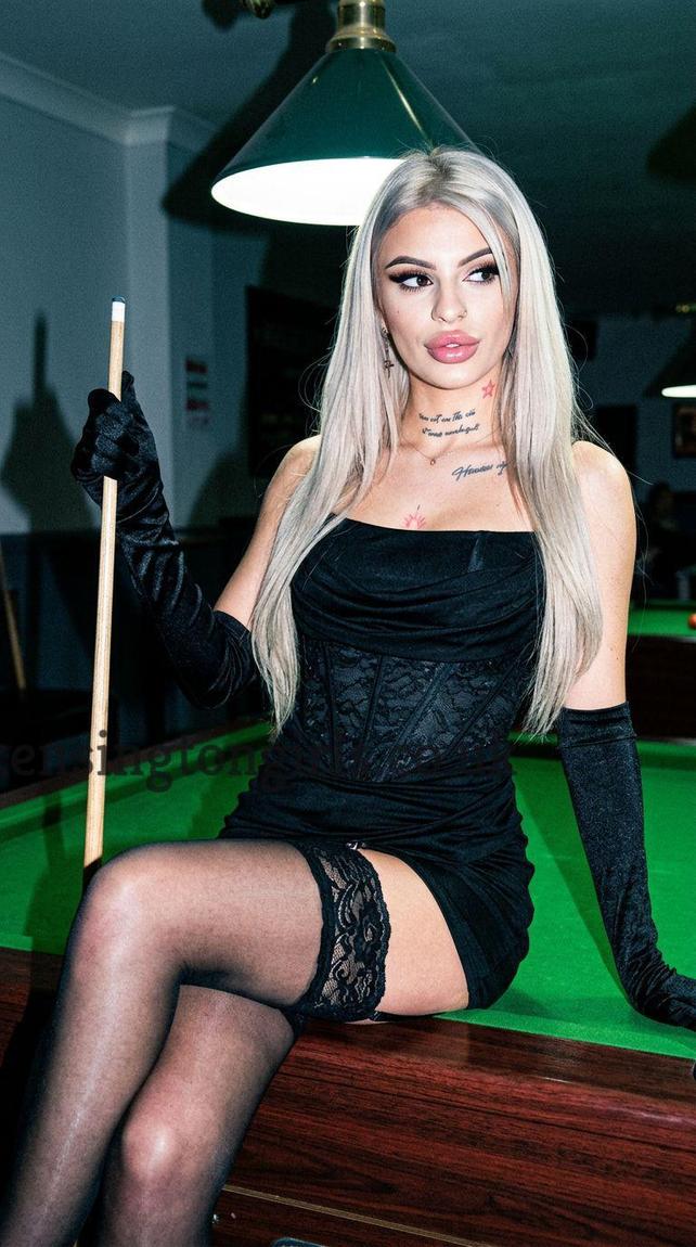 Brenda - 24yo - E.European Escort