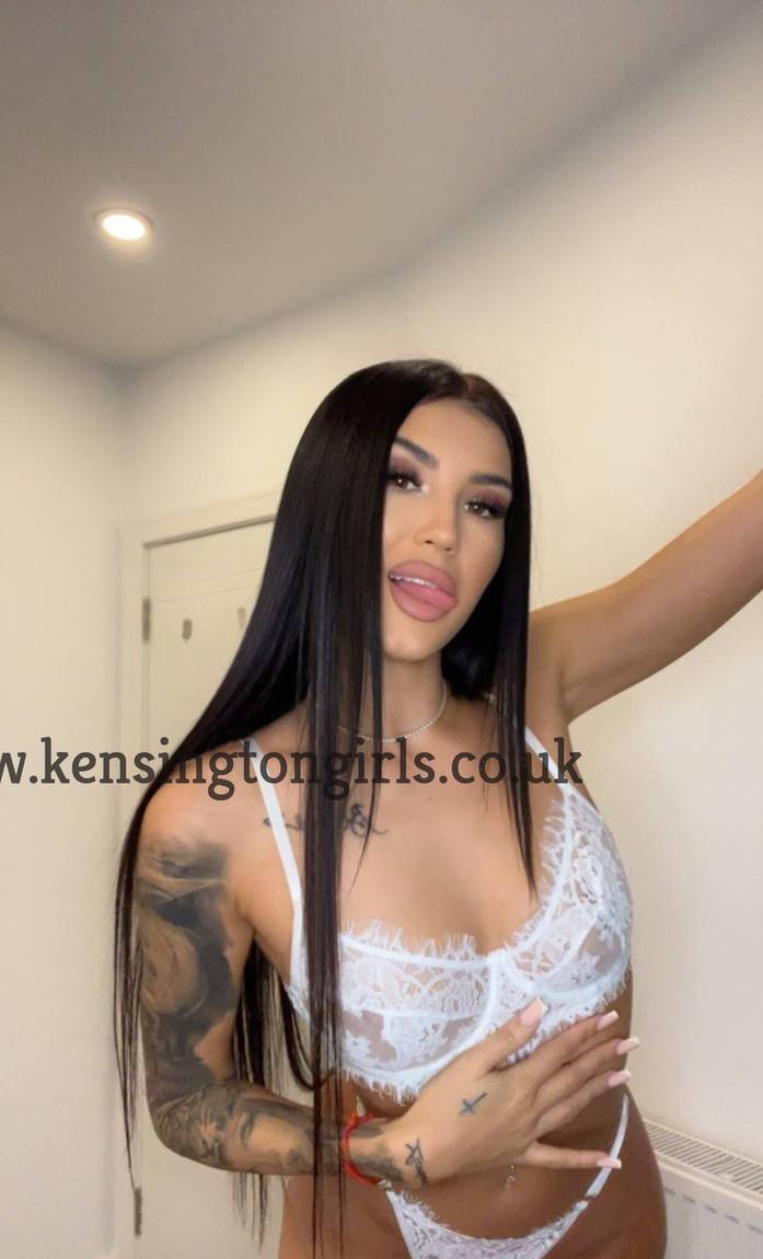 Carolina - E.European - Escort in London